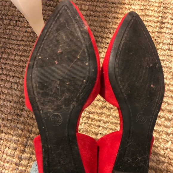 Red flats - Picture 2 of 2